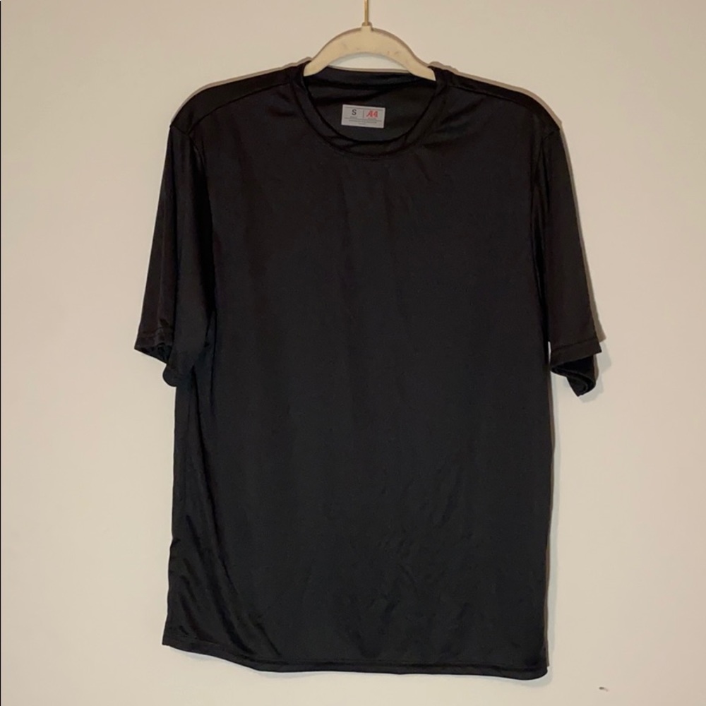 Black activewear workout shirt